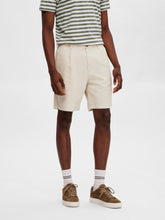 Selected Shorts 16089423